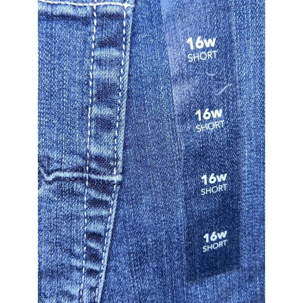 Maurice’s Short High Rise Curvy Women’s Jeans Straight NWT Dark Blue Size 16